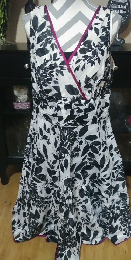 Robbie Bee Dress